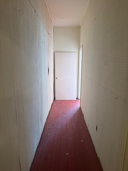 More Photos Of 225 E Main St, Madison Industrial For Sale