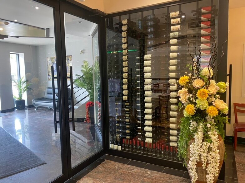 More Photos Of 475 Oakwood Ave, Toronto Storefront Retail Office For Sale