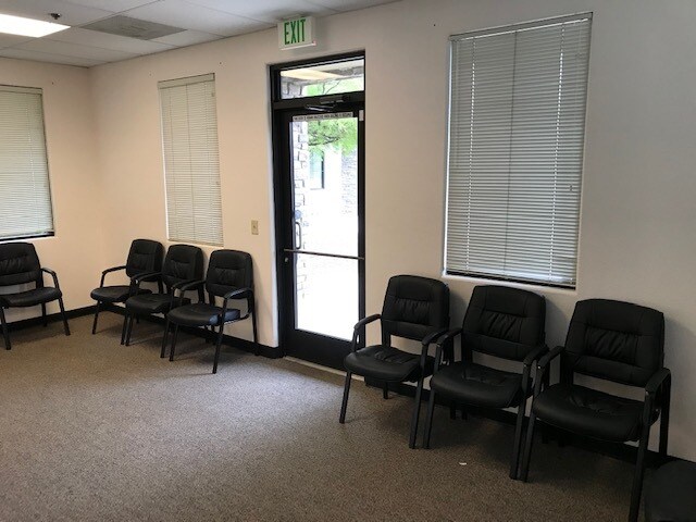 More Photos Of 198 S Coronado Dr, Sierra Vista Medical For Sale