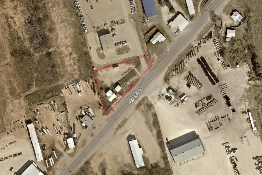 More Photos Of 1613 E Highway 350, Big Spring Light Manufacturing For Sale