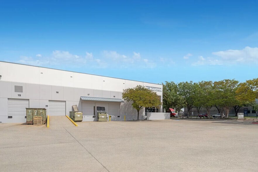 More Photos Of 4101 S Industrial Dr, Austin Warehouse For Lease
