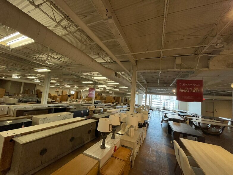 More Photos Of , Houston General Retail For Sale