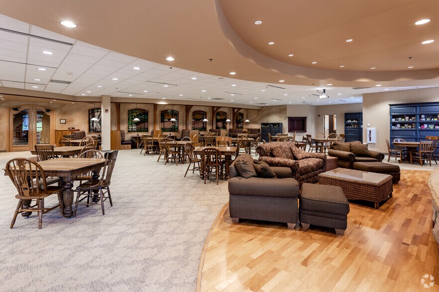 More Photos Of 1920 Turning Leaf Ln SW, Alexandria Warehouse For Lease