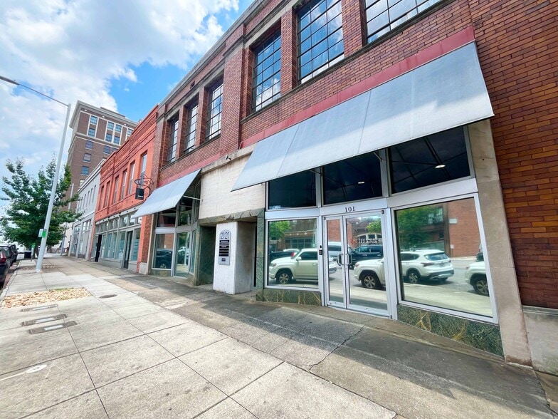 More Photos Of 2121 1st Ave N, Birmingham Office For Sale