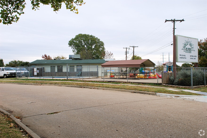 Primary Photo Of 2418 College Ave, Garland Daycare Center For Lease