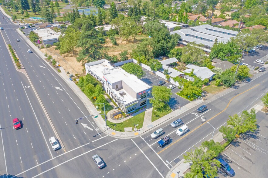 More Photos Of 7141 Fair Oaks Blvd, Carmichael Medical For Sale