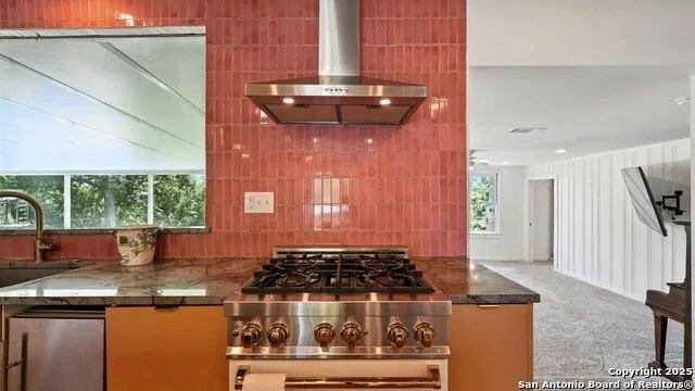 More Photos Of 105 NW River Rd, Martindale Specialty For Sale