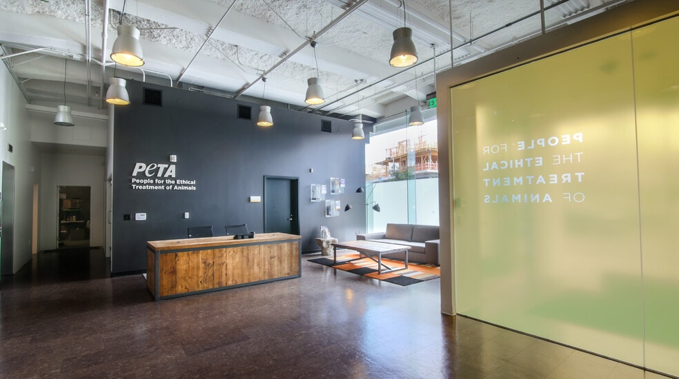 More Photos Of 2154 W Sunset Blvd, Los Angeles Loft Creative Space For Sale