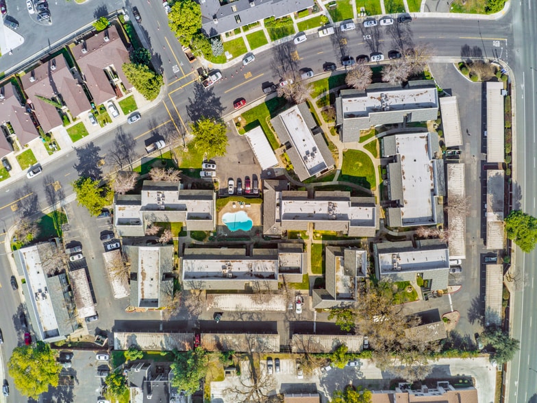 More Photos Of 602-710 Wimbledon Dr, Lodi Apartments For Sale