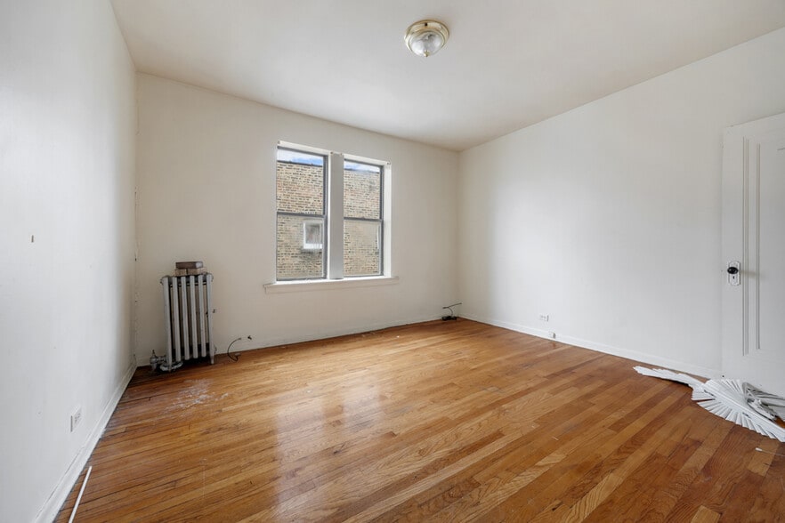 More Photos Of 5501 W Quincy St, Chicago Apartments For Sale