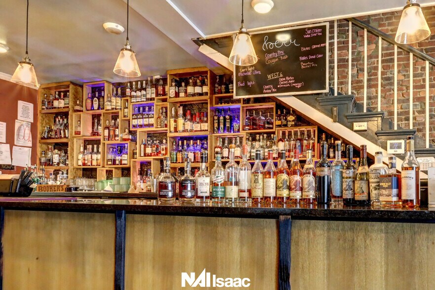 More Photos Of 103 W Main St, Frankfort Restaurant For Sale