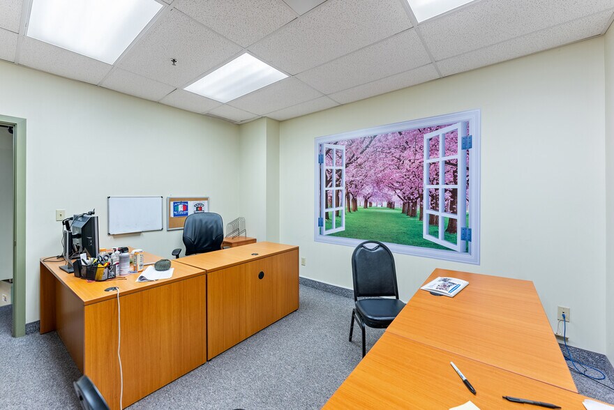 More Photos Of 6 Industrial Pky, Easthampton Manufacturing For Sale