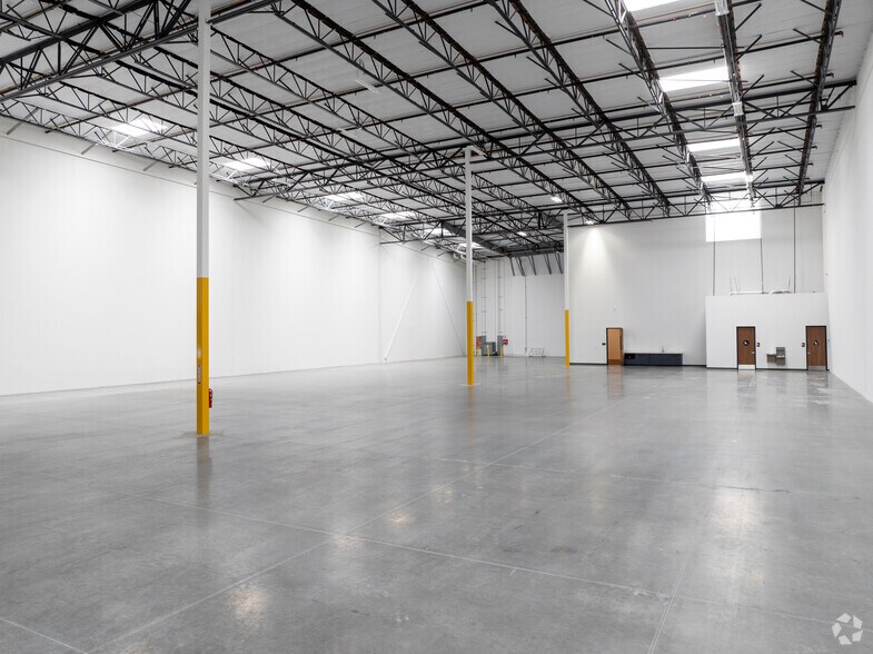 More Photos Of 3211 Mission Oaks Blvd, Camarillo Unknown For Lease