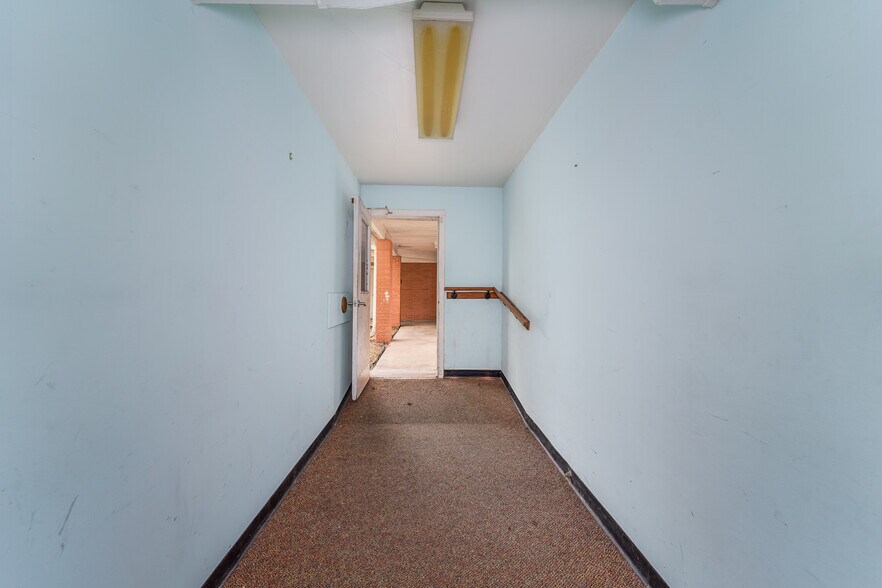 More Photos Of 412 McDonald St, Waycross Specialty For Sale