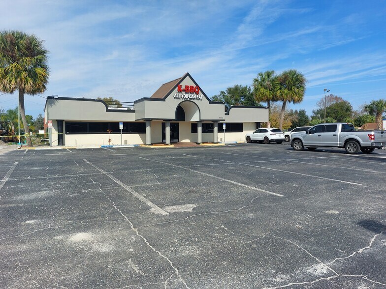 More Photos Of 5101 E Colonial Dr, Orlando Restaurant For Sale