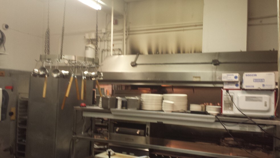 More Photos Of 717-719 Lake Ave, Lake Worth Restaurant For Lease
