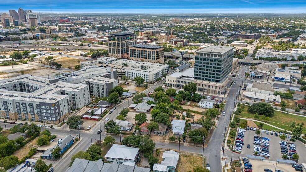 More Photos Of 603 E Grayson St, San Antonio Apartments For Sale