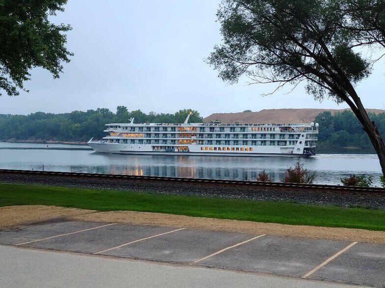 More Photos Of 70555 202nd Ave, Reads Landing Restaurant For Sale