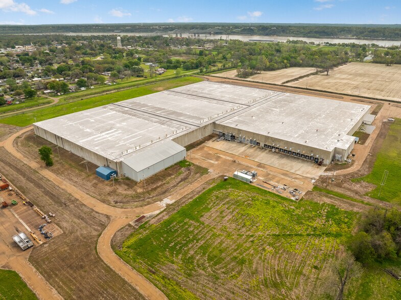 More Photos Of 1 King Timahoe Dr, Vidalia Industrial For Sale