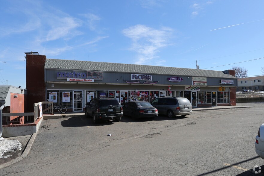 More Photos Of 924 S Sheridan Blvd, Denver Industrial For Lease