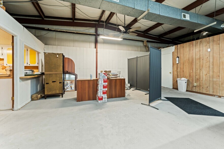 More Photos Of 13402 Old Baton Rouge Hwy, Hammond Light Distribution For Sale
