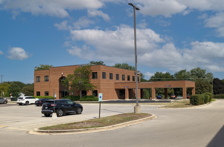 More Photos Of 2785 Maple Ave, Lisle Unknown For Lease