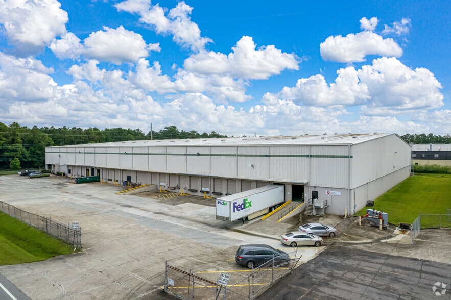 More Photos Of 2155 Ellis Rd N, Jacksonville Distribution For Lease