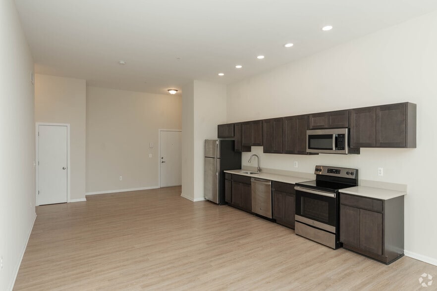 More Photos Of 413 N Howard St, Baltimore Apartments For Lease