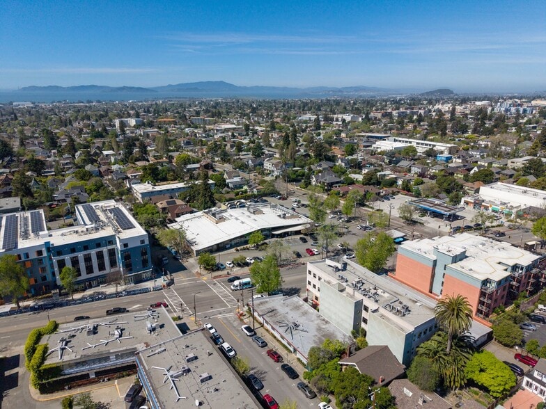 More Photos Of 3021 Telegraph Ave, Berkeley Medical For Sale