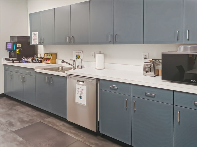 More Photos Of 2410 Fire Mesa St, Las Vegas Coworking Space