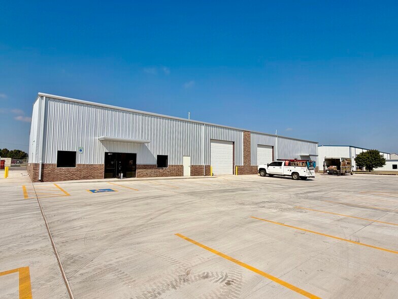 Primary Photo Of 2609-2617 S Ann Arbor Ave, Oklahoma City Warehouse For Lease