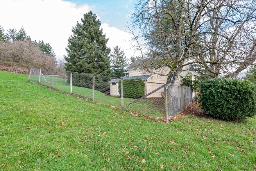 More Photos Of 12533 SE Sunnyside Rd, Clackamas Land For Sale