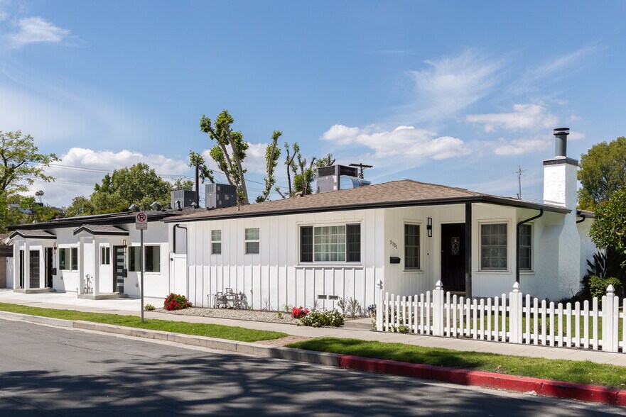 More Photos Of 5131 Don Pio Dr, Woodland Hills Multifamily For Sale