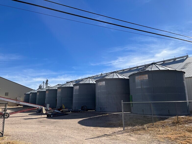 More Photos Of 403 S Monroe St, New Deal Industrial For Sale