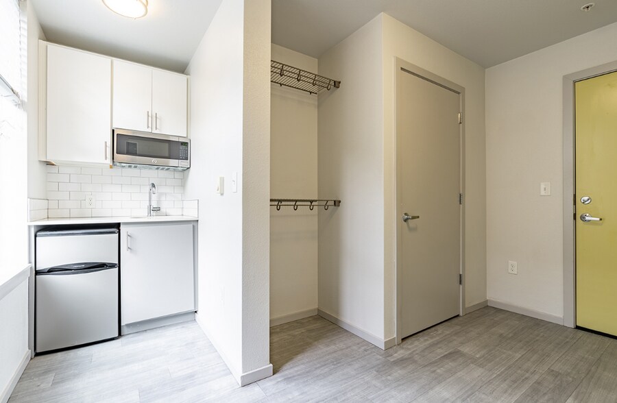 More Photos Of 2250 NW Thurman St, Portland Apartments For Sale