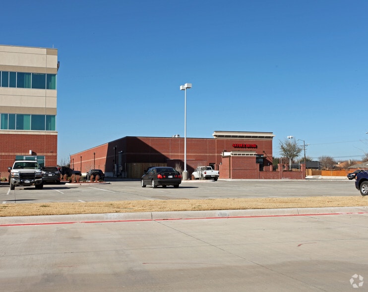 More Photos Of 5217 98th St, Lubbock General Retail For Lease
