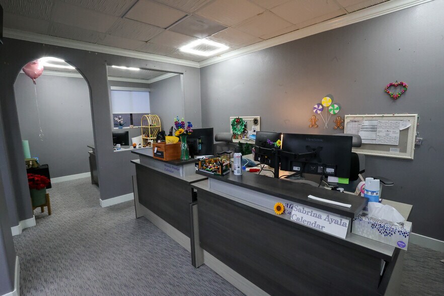 More Photos Of 448 E Foothill Blvd, San Dimas Office For Sale