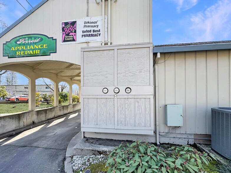 More Photos Of 640 E Main St, Grass Valley Office For Sale