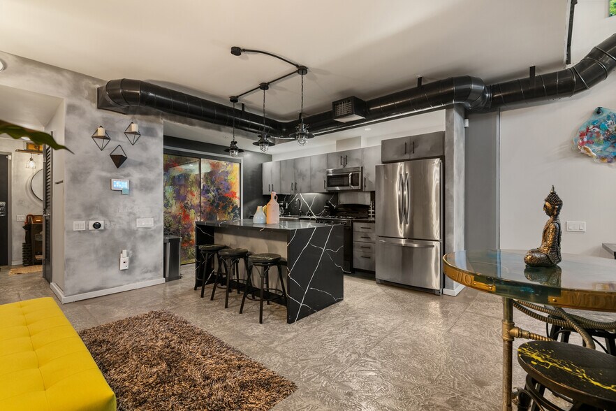 More Photos Of 302-390 11th Ave, San Diego Apartments For Sale