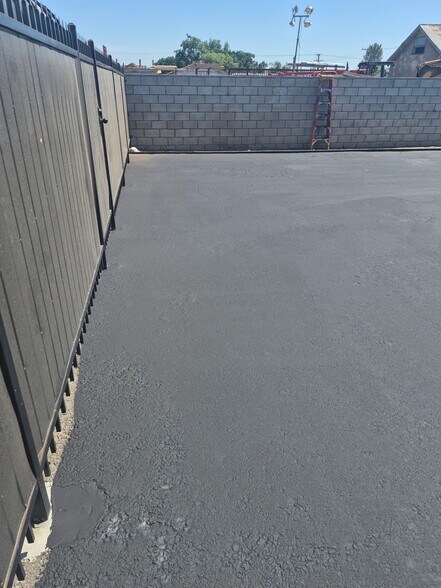 More Photos Of 11211-11225 Kadota Ave, Pomona Land For Lease