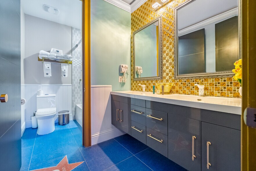 More Photos Of 1021 Fantasy Dr, Davenport Specialty For Sale