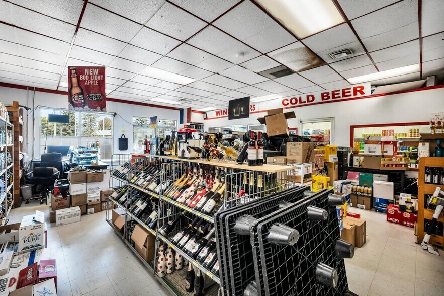More Photos Of 20 McLeod Ave, Spruce Grove Storefront Retail Office For Sale