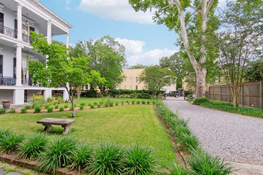 More Photos Of 1410 Jackson Ave, New Orleans Lodge Meeting Hall For Sale
