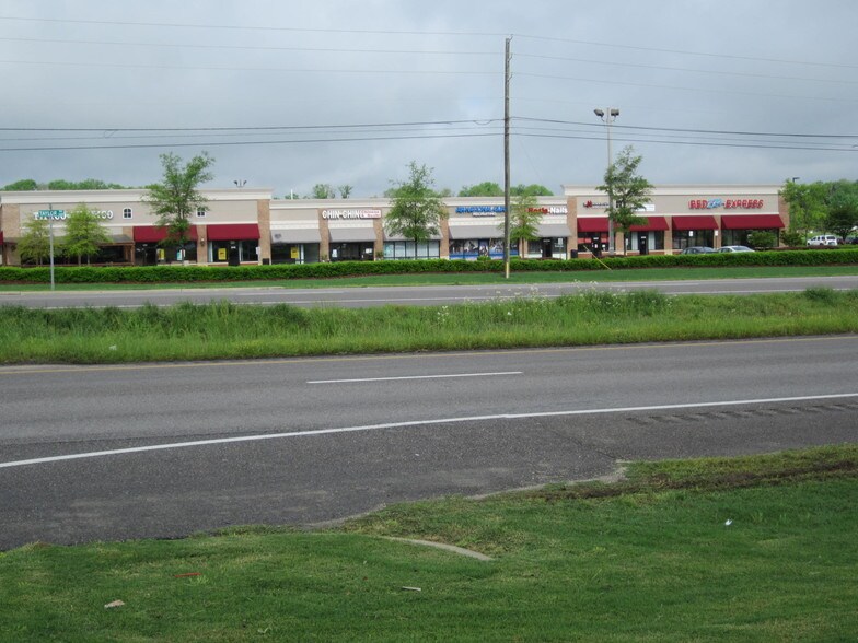 More Photos Of 3441 Malcolm Dr, Montgomery Storefront Retail Office For Sale