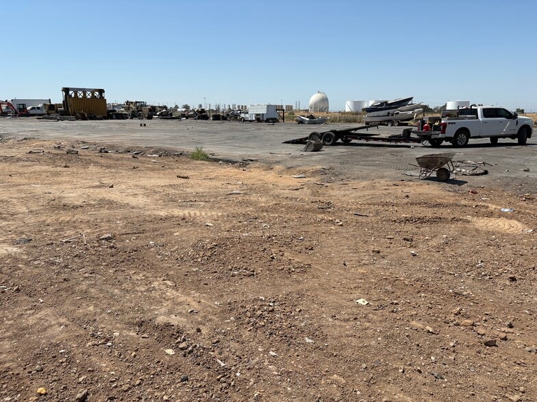 More Photos Of 6715 W 6th St, Rio Linda Land For Lease