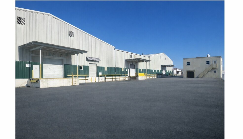 Primary Photo Of 1207 Gordon Ave, Richmond Warehouse For Lease