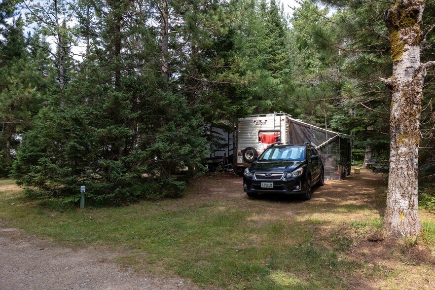 More Photos Of 2883 HWY-60, Dwight Trailer Camper Park For Sale