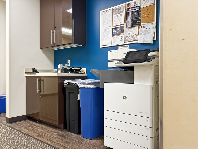 More Photos Of 1455 Frazee Rd, San Diego Office For Lease