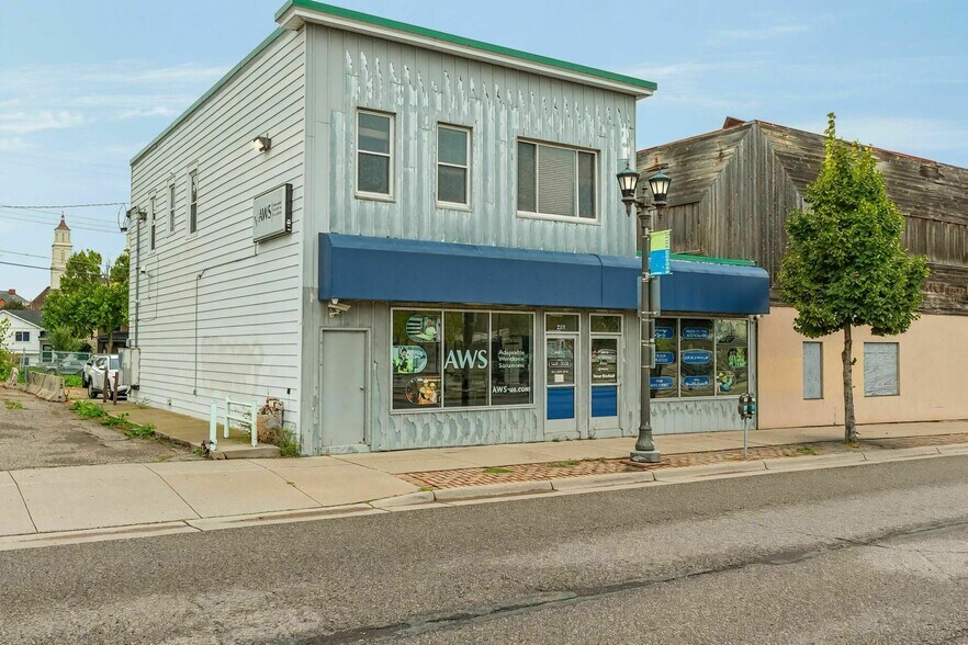 Primary Photo Of 259 W University Ave W, Saint Paul Storefront Retail Office For Sale