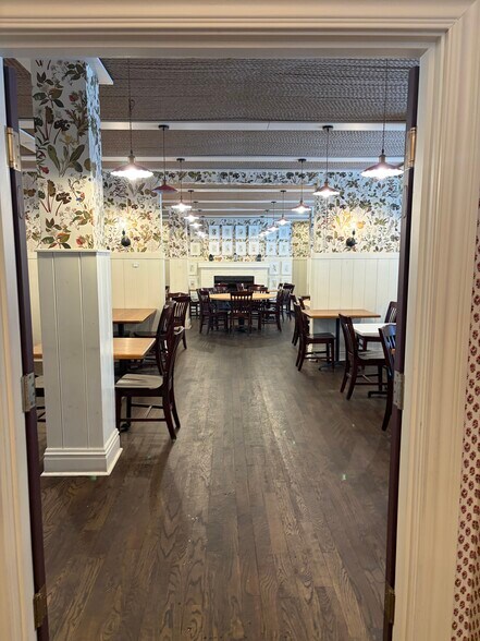 More Photos Of 3311 Pottawattomie Trl, Michigan City Restaurant For Sale
